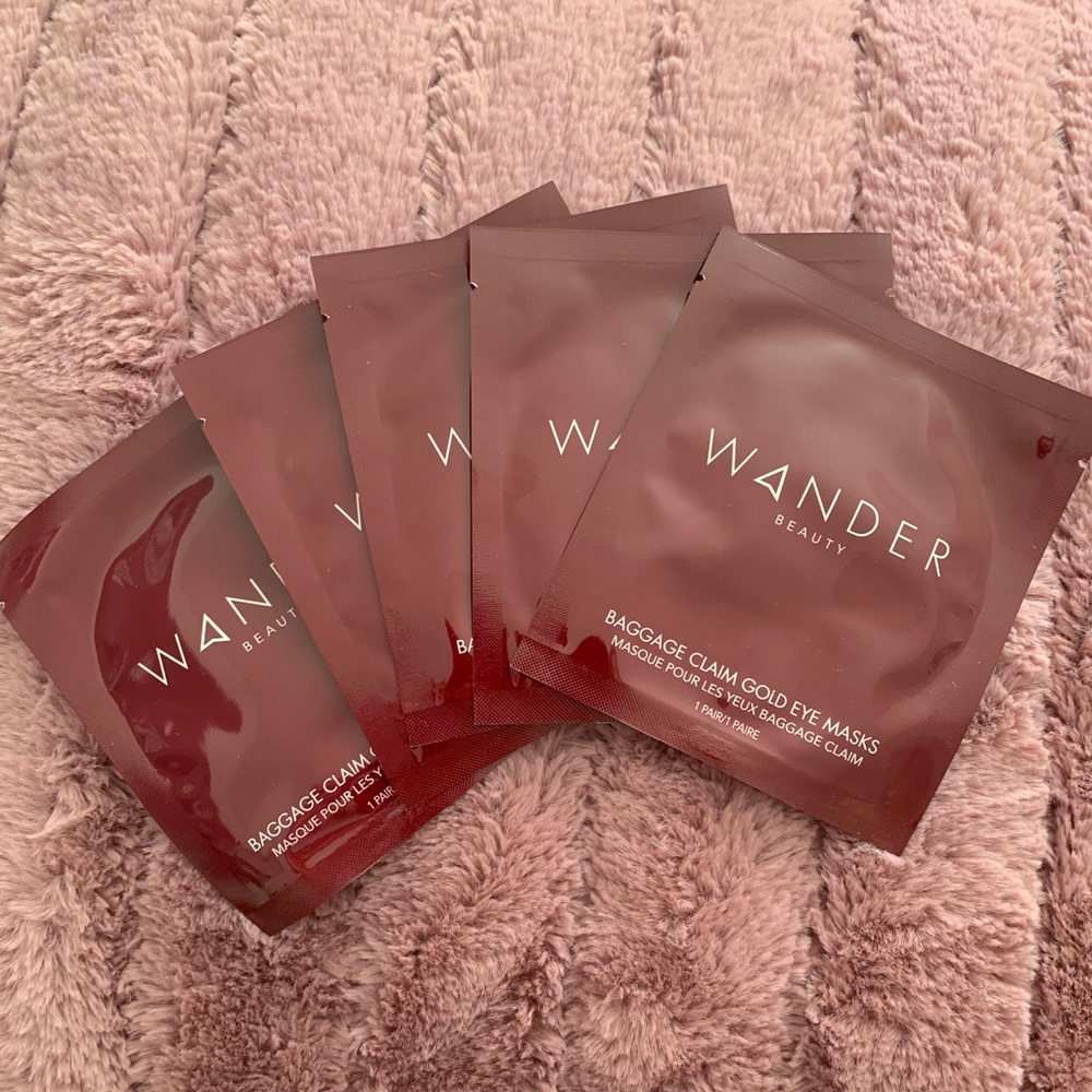 Wander Beauty Baggage Claim Gold Eye Masks